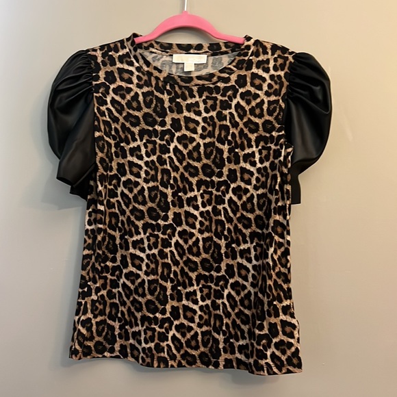 MICHAEL Kors Knit Jersey Cheetah Print Short Puff Sleeve Nubian Leather Top - Picture 7 of 11